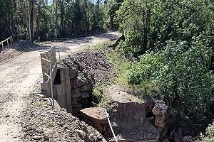 Ponte da comunidade de Rio Albina